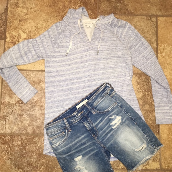 Donated…Liz Claiborne weekend hoody - Picture 2 of 4